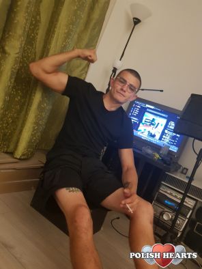 adrian190822 adrian190822